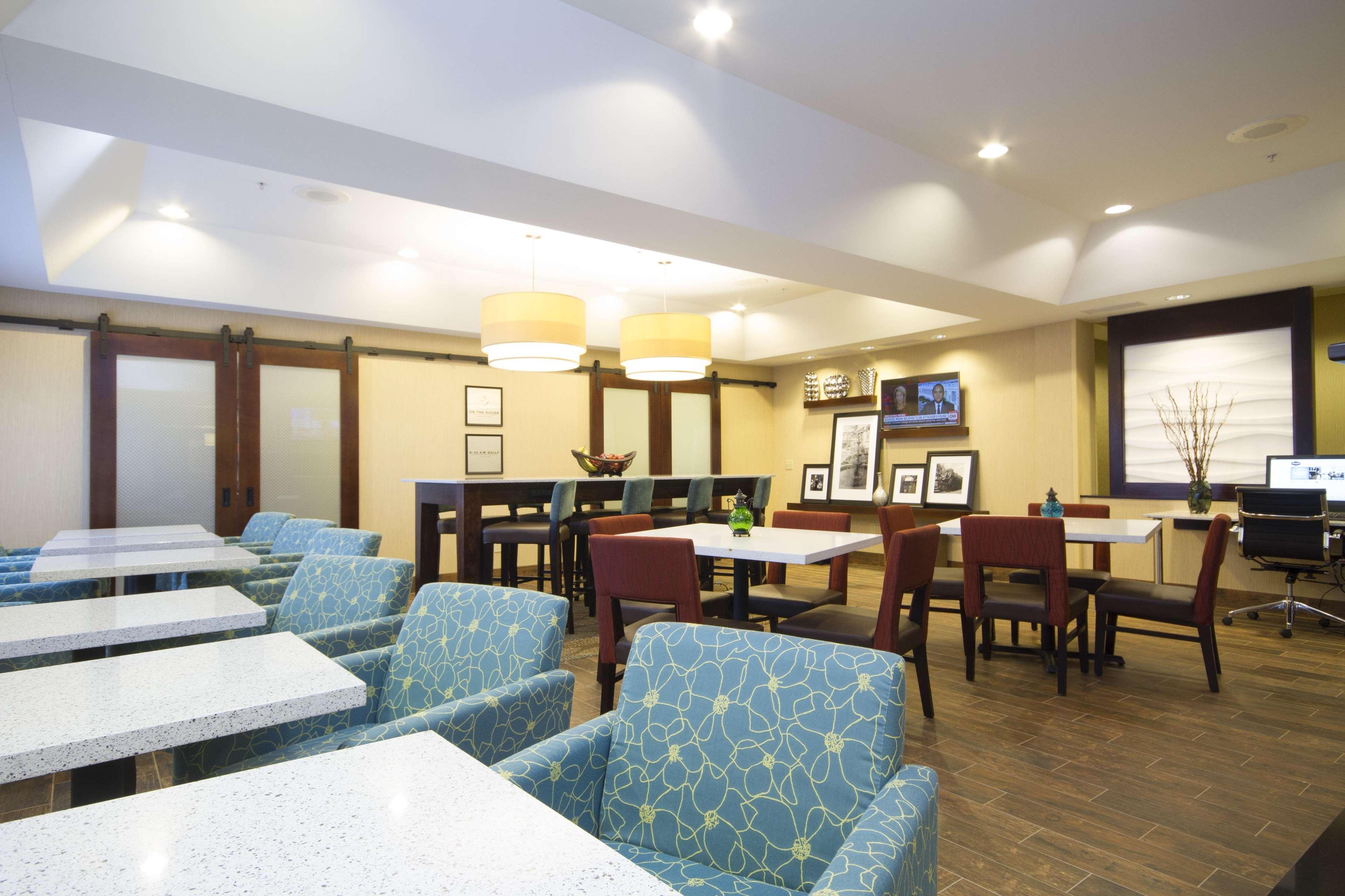 Hampton Inn Marshall Bagian luar foto