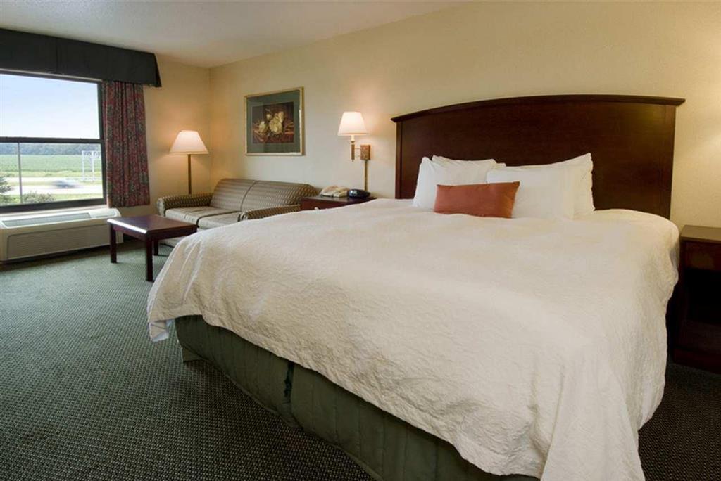 Hampton Inn Marshall Ruang foto